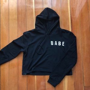 Cropped Babe sweatshirt